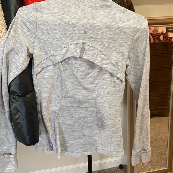Lululemon jacket - Picture 2 of 2